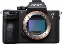 Купить фотоапарат Sony A7r III body: цена от 74700 грн.
