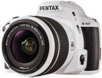Купить фотоапарат Pentax K-50 kit 18-55 + 50-200: цена от 3729 грн.